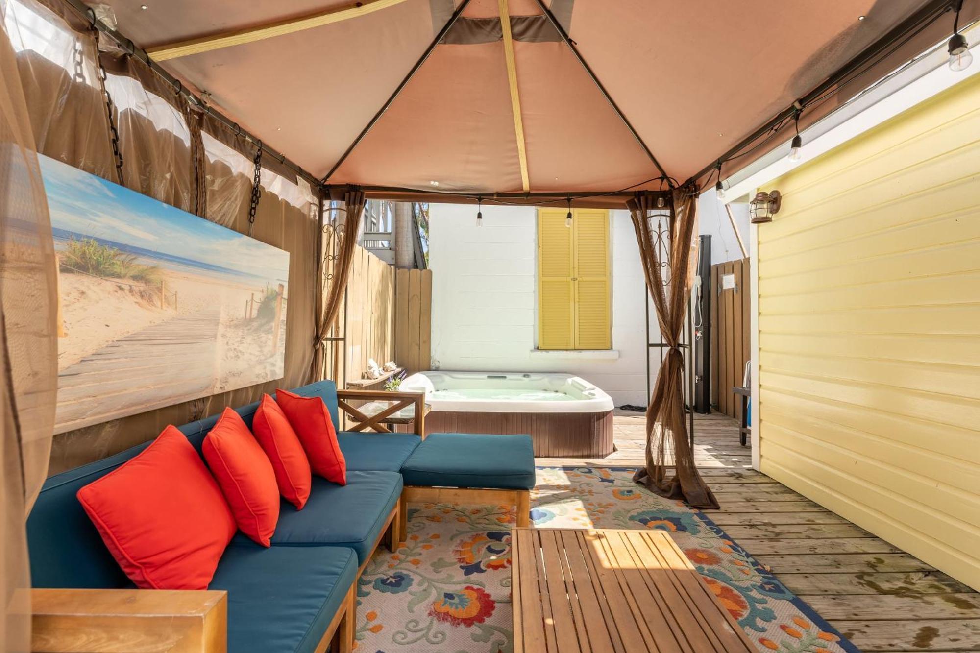 Hébergement de vacances Casita De Catherine By Avantstay 1 Block To Duval St W Hot Tub Key West