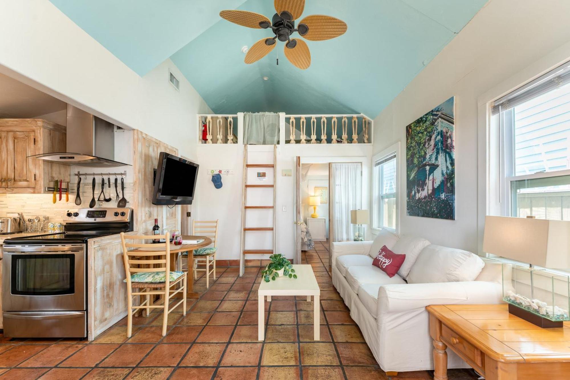 Casita De Catherine By Avantstay 1 Block To Duval St W Hot Tub Hébergement de vacances